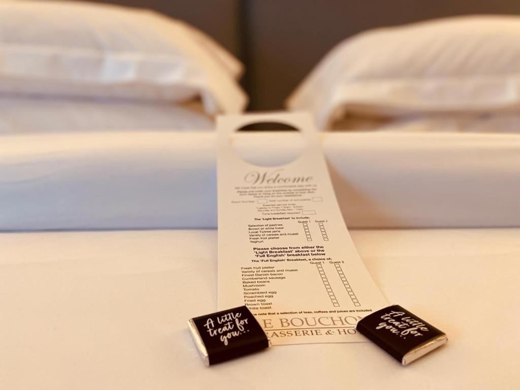 Le Bouchon Brasserie & Hotel Молдон Экстерьер фото